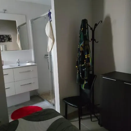 Chez Tinou T2 Saisonnier Apartment *